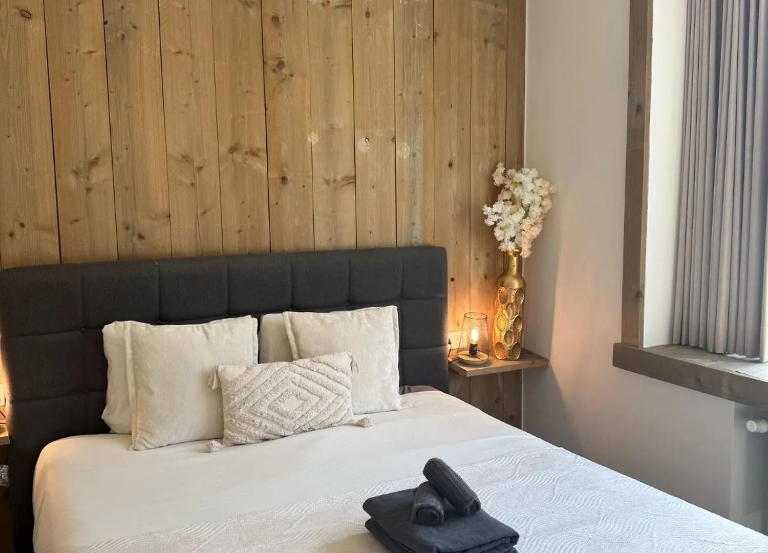 Vernieuwde Kamers In Het Centrum Van Brugge