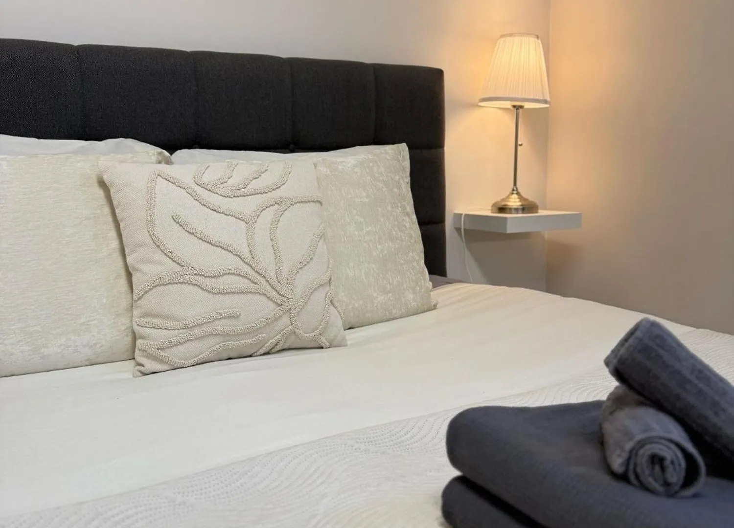 Vernieuwde Kamers In Het Centrum Van Brugge 0*,  Belgium