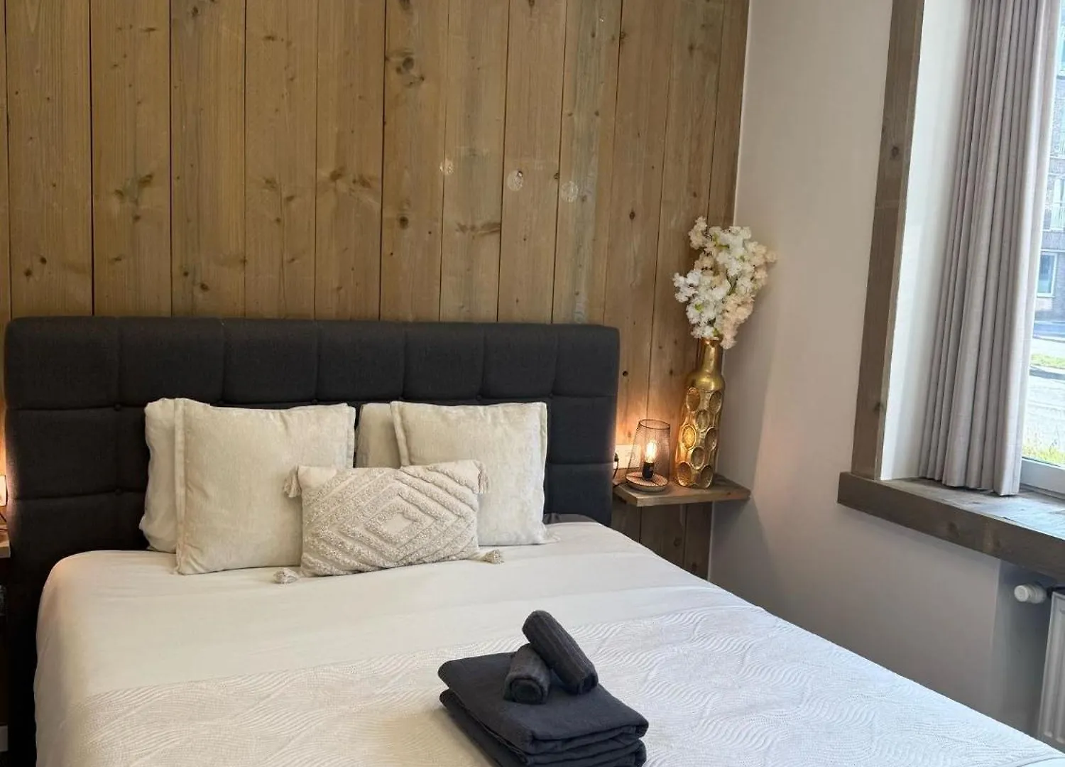 Appartement Vernieuwde Kamers In Het Centrum Van Brugge